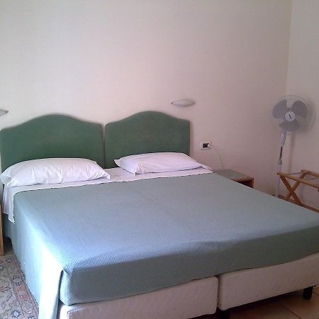 Hotel Pescetto 알벤가 외부 사진