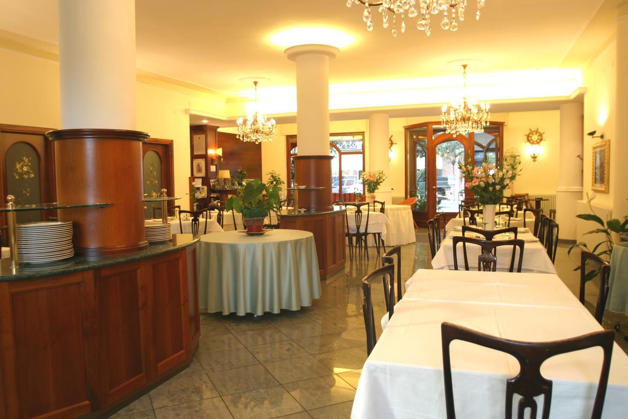 Hotel Pescetto 알벤가 외부 사진