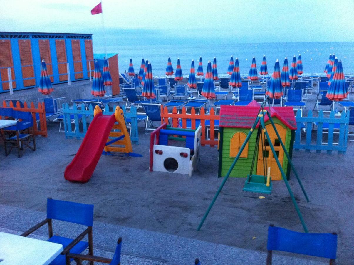 Hotel Pescetto 알벤가 외부 사진